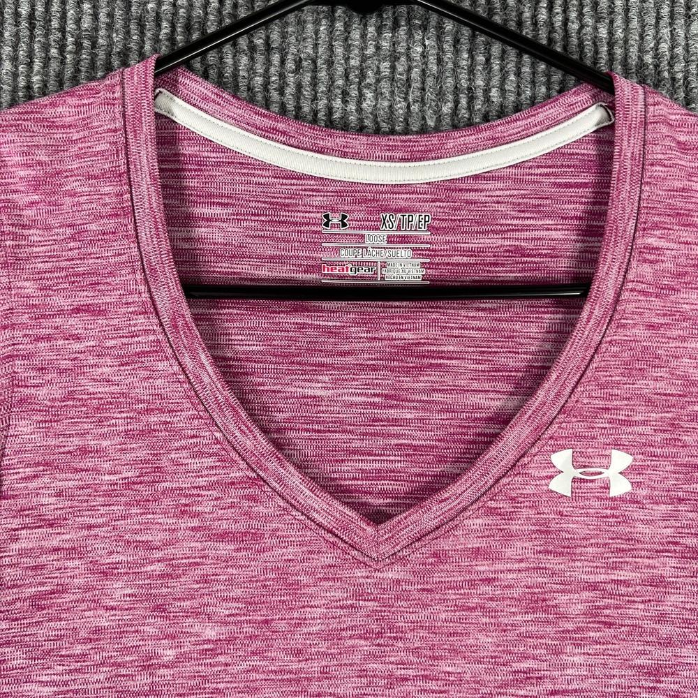 Under Armour Womens Shirt XS Extra Small Puprle Short Sleeve Loose Fit Heat Gear
